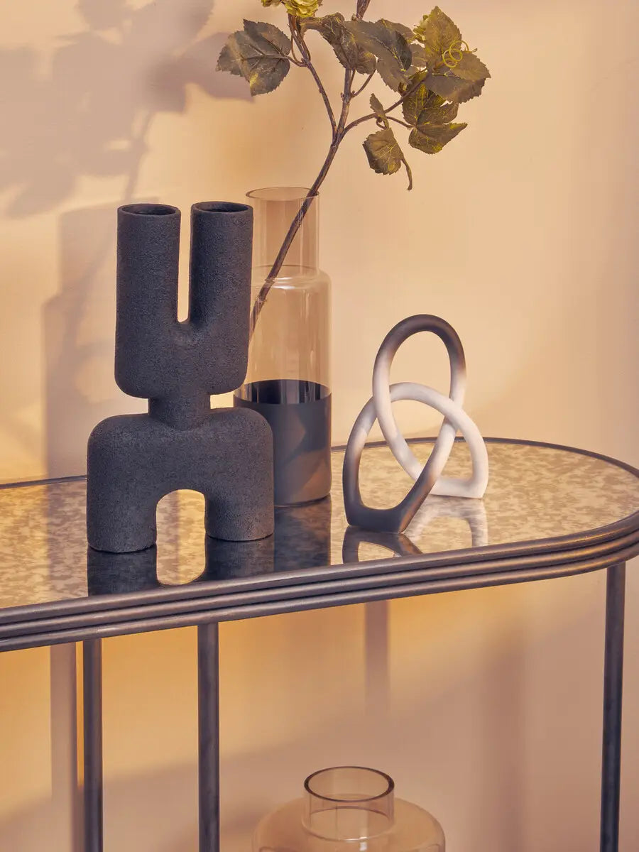 Bobbin Ombre Black & White Sculpture